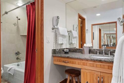 The Charter at Beaver Creek D225 - image 3