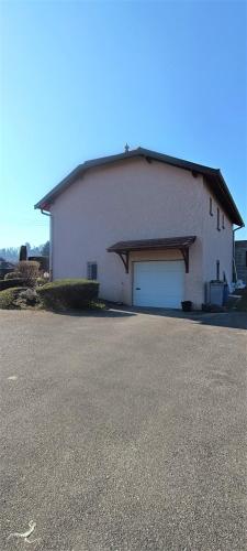 Studio cosy in Les Avenieres-Veyrins-Thuellin