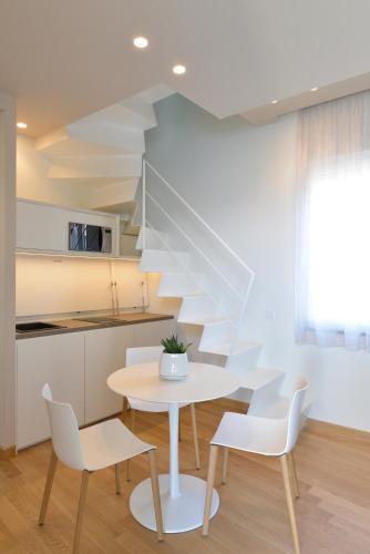 Gaura Apartments 3