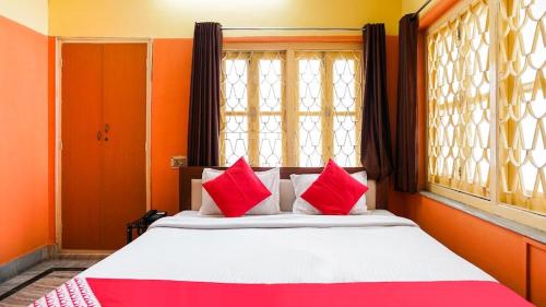 Couple Friendly Rooms - image 2