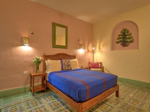 Queen Room room in Casa Del Maya Bed & Breakfast