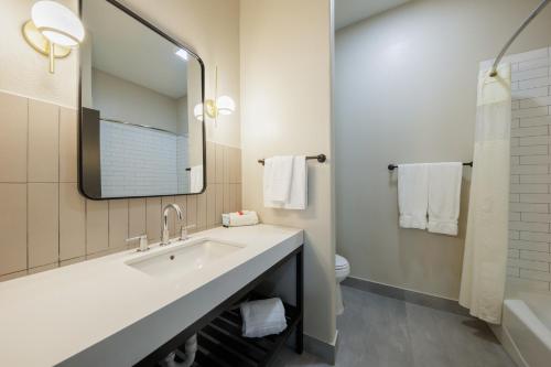 Blanco River Hotel in Blanco, USA