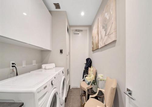 Expansive 3 Bedroom Stunning Apartment in Los Angeles, USA