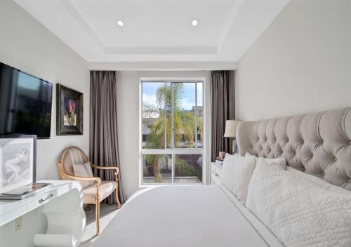 Expansive 3 Bedroom Stunning Apartment in Los Angeles, USA