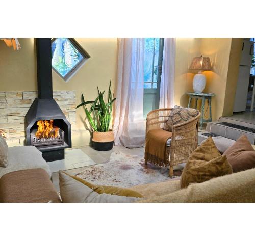 SAGE Cottage Bloubergstrand - Tap to explore photos