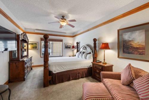 The Charter at Beaver Creek F215