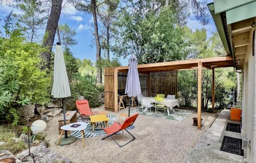 Kert, Charmante Maison en pleine nature avec piscine in Assas