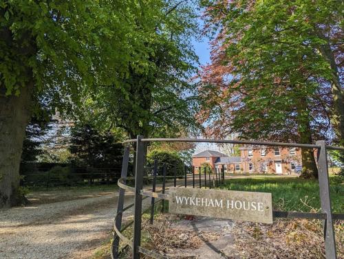 The Nest - countryside apartment in Spalding with outdoor heated pool in Σπάλντινγκ