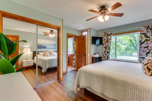 Lakefront Cabin Less Than 3 Mi to Dtwn Eureka Springs! in Eureka Springs, USA