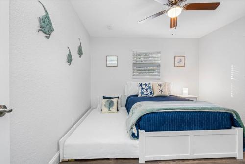 Beach Perfect Getaway Close to Treasure island in St Petersburg, USA