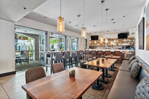 HOTEL CASA 425 in Κλέαρμοντ(Καλιφόρνια)