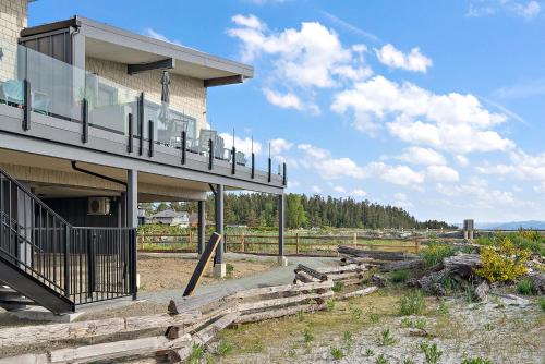 Beachfront Villa #14 at The Beach House in Campbell River (BC)