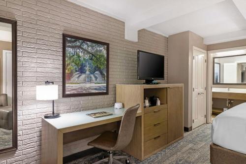 King Room - Non-Smoking image 2