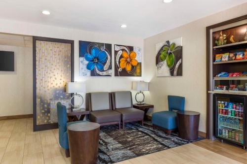Best Western Plus Lake Worth - image 7