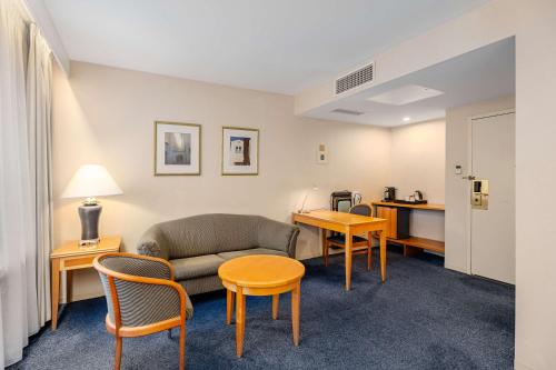 Superior Room image 6