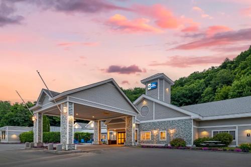 . Best Western Springfield Hotel
