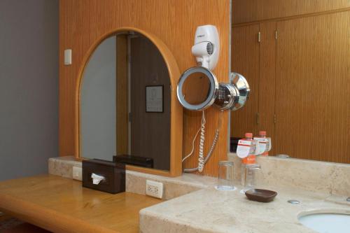 581422356 Crowne Plaza Hotel Mexico City North-Tlalnepantla by IHG