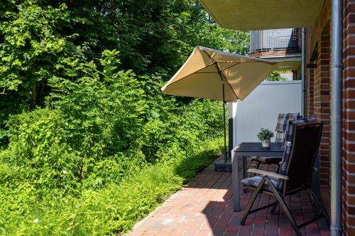 Apartment with Terrace image 7
