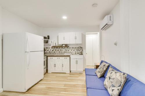 Cozy Miami Cottage 5 Mi to Dtwn! in Miami, USA