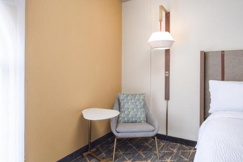 Holiday Inn Hotel & Suites Springfield an IHG Hotel - image 13