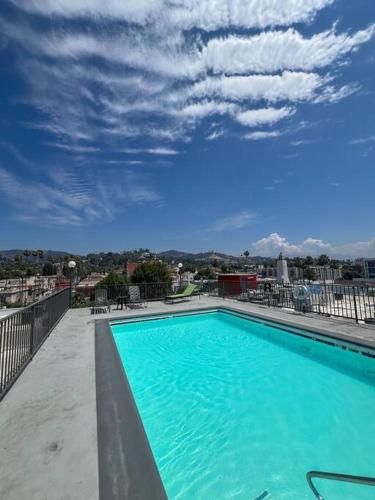 Exceptional 2 BR in Heart of Hollywood 201, Los Angeles (fotografie 10)
