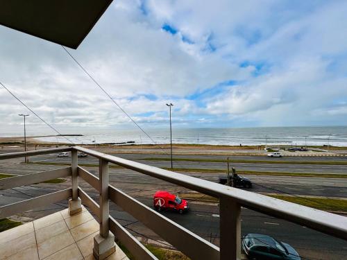 Balcony/terrace, Departamento A Mar in Barrio Constitucion