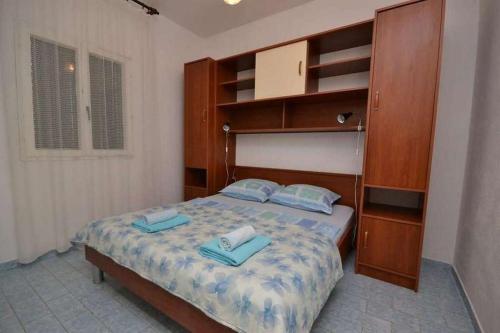 Apartments with parking space Murvica, Brac - 23462 in Murvica