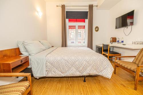 Hotel le Coach Room Type - Double Room with Private Bathroom