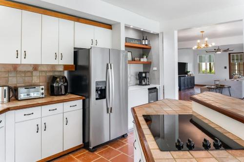 Upscale villa in gated community beach access Yari in Vega Alta