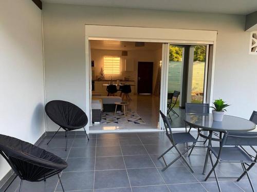 Comoditats, Villa Ébène (Villa Ebene) in Remire-Montjoly