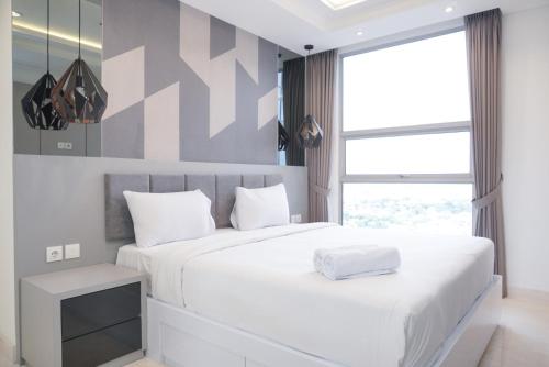 Spacious and Elegant 2BR Apartment at The Kencana Residence By Travelio, Giacarta