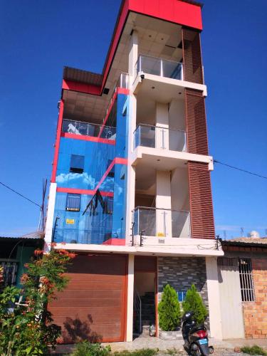 Edificio Rojo Departamentos.
