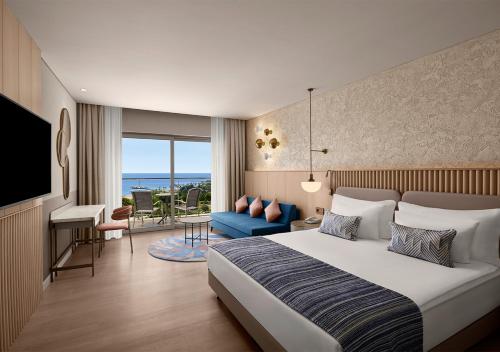 undefined Room Type - Adult Deluxe Sea View