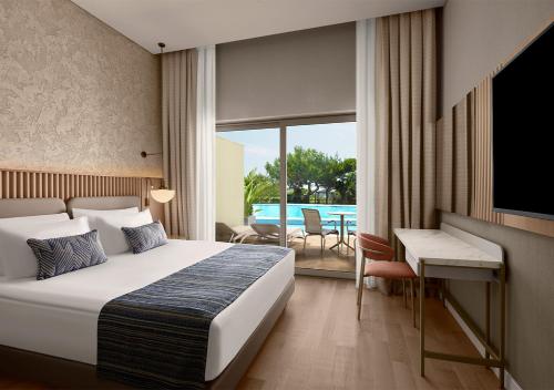 Akra Sorgun Tui Blue Sensatori - Ultra All Inclusive Room Type - Family Sea View Swim Up