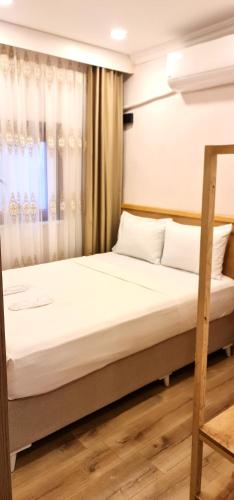 One-Bedroom Family Apartment image 6