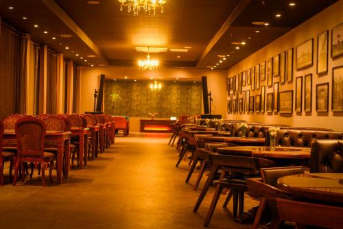 מסעדה, Ulaanbaatar Hotel in אולן בטור