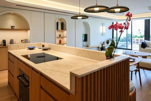 Luxury Penthouse - 4 BDR - Heart of Tel Aviv - 50m from the beach - image 10