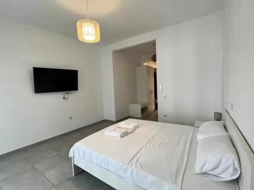 Mininal Omonoia Central Studio apartment, Athens
