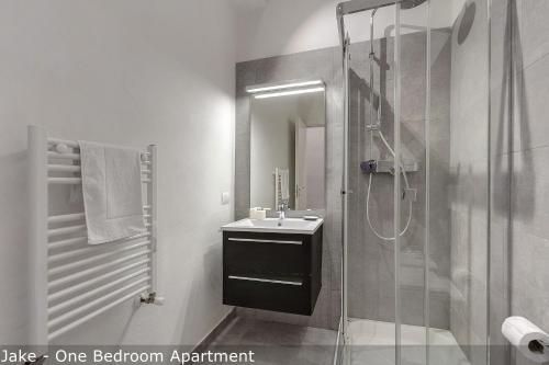 Jake & Francis Apartments by Mamo Florence