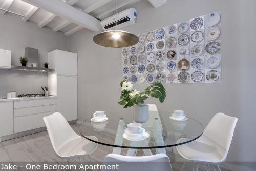 Jake & Francis Apartments by Mamo Florence 4