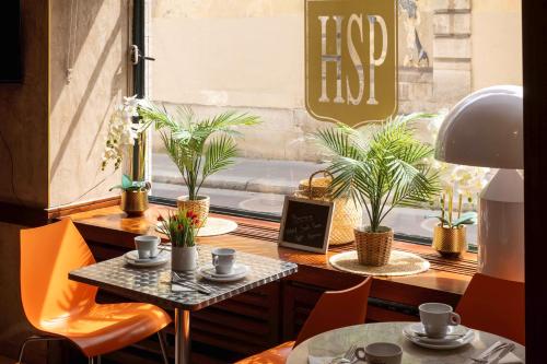 Food and beverages, Hotel Saint Pierre Paris in Quartier Saint-Germain-des-Pres - Luxembourg