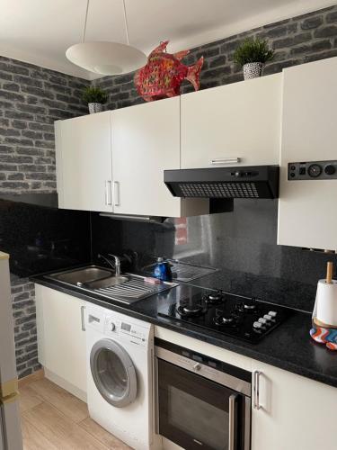 مطبخ, Appart de Manuela in City Center