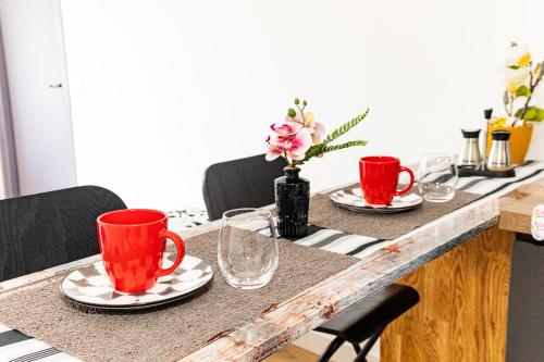 Sky Haven, 5Mins Orly Airport Apt 23 in Ати-Мон
