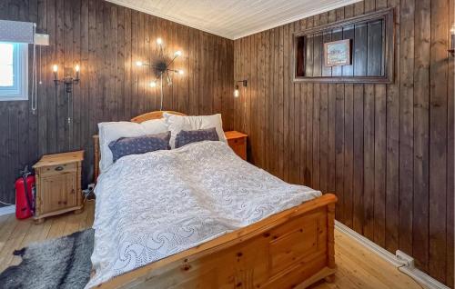 3 Bedroom Lovely Home In Sjusjøen in Sjusjoen