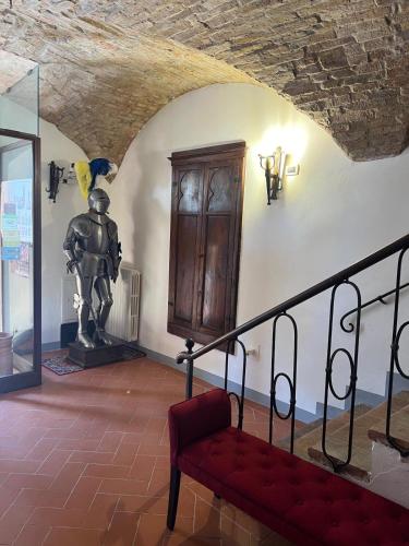 ردهة, A La Casa Dei Potenti in سان جيميجانو