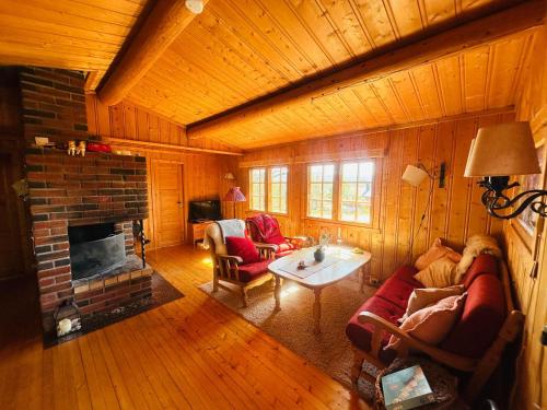 ห้องส่วนกลางสำหรับนั่งเล่น/ดูทีวี, Nydelig perle på naturskjønne Buvassbrenna, Nesbyen (Nydelig perle pa naturskjønne Buvassbrenna, Nesbyen) in เนสบิเอิน