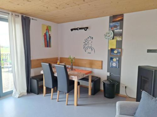 Iekārtas, Gastehaus Plath in Wettringen (Bavaria)