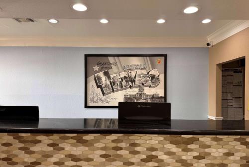Lobby, Super 8 By Wyndham Galveston in Galveston Beach