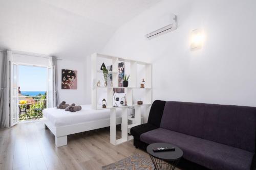 Sweet paradise Mlini with beautiful view in มาลินิ