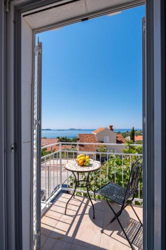 ทัศนียภาพ, Sweet paradise Mlini with beautiful view in มาลินิ